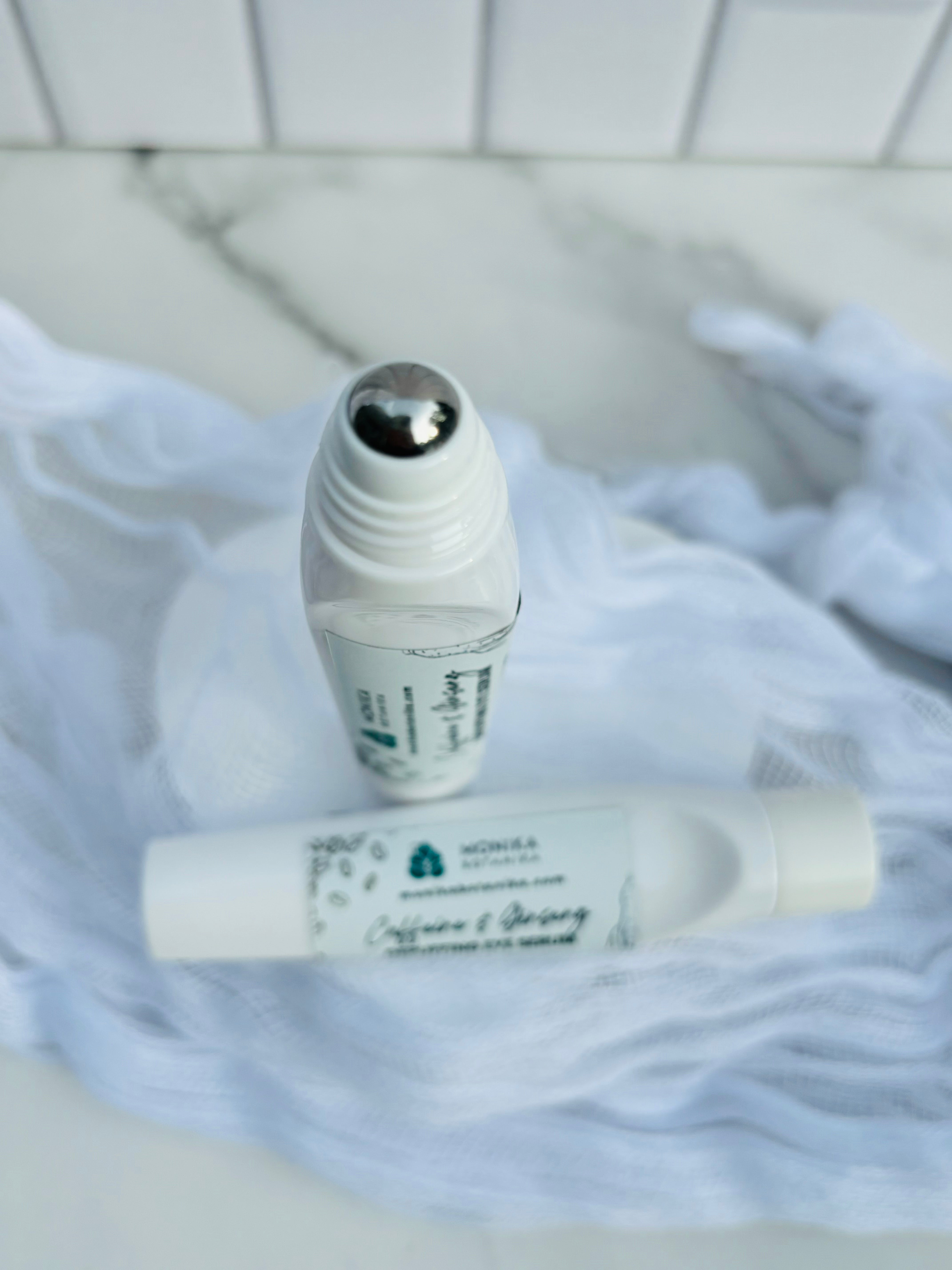 Caffeine Ginseng Depuffing Eye Serum