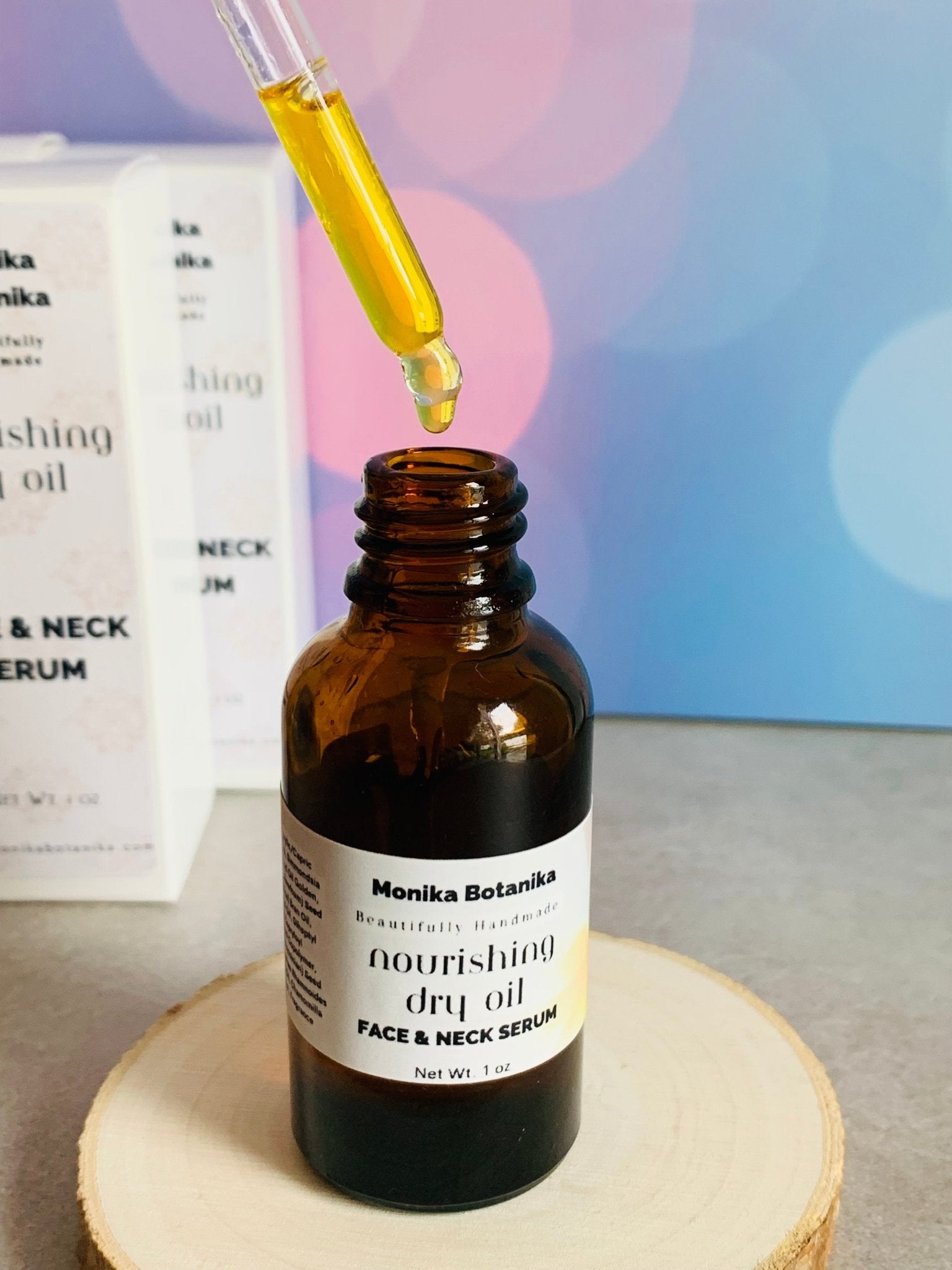 Nourishing face and neck oil serum with jojoba, squalane and meadowfoam seed oil - Monika Botanika Inc.