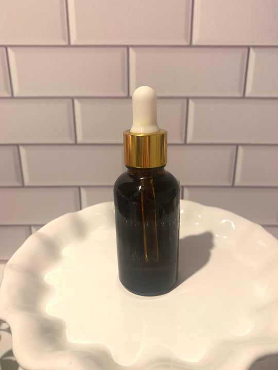 Nourishing face and neck oil serum with jojoba, squalane and meadowfoam seed oil