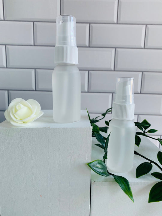 Hyaluronic acid, B5 and aloe vera hydrating and soothing face serum