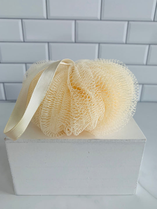 Mesh sponge, textured bath puff